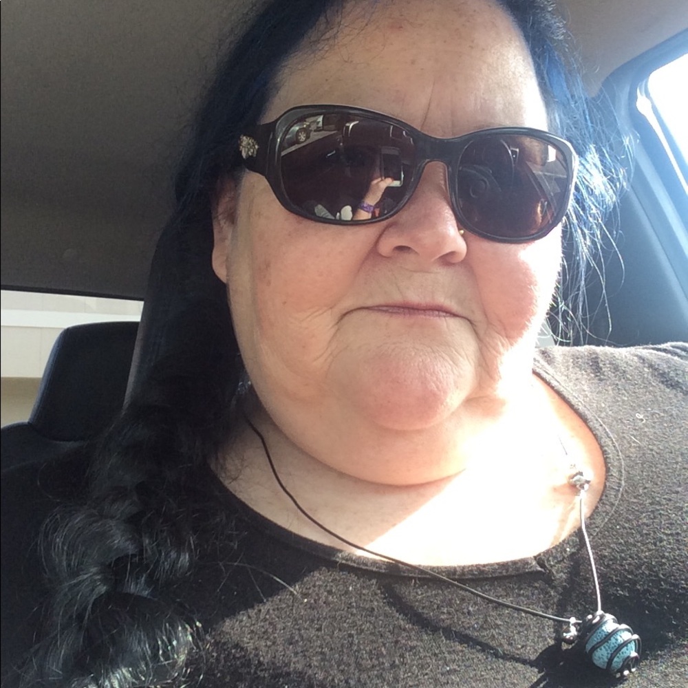 Meet your Posher, Cindi
